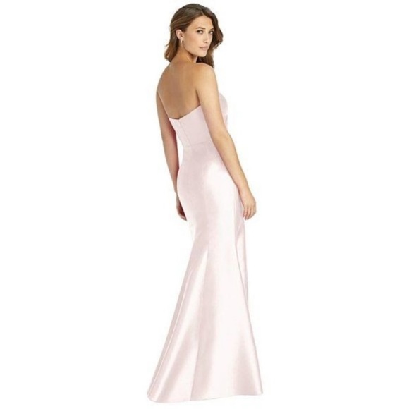 Alfred Sung Sateen Twill Strapless Sweetheart Neckline Gown - Picture 2 of 9